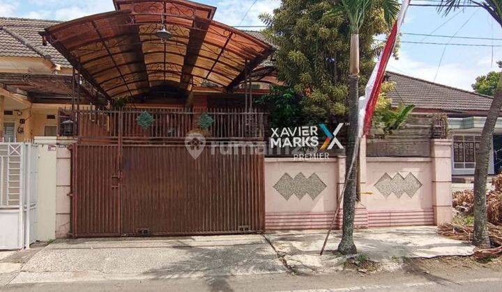 Rumah Pusat Kota Dekat Kampus di Jl Bunga-bunga Malang 1