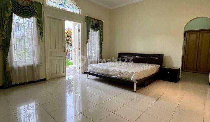 Rumah Mewah Siap Huni Full Furnished di Bukit Dieng, Malang 2