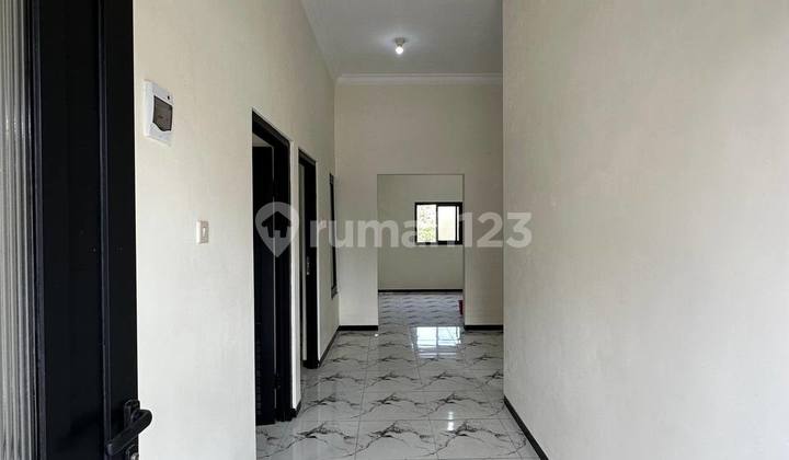 Rumah Semi Furnish 2 Lantai Bangunan Terawat di Tidar Malang 2