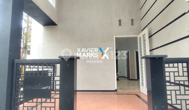 Hook House Near Jatim Park in Sengkaling Malang 2