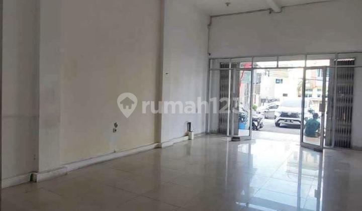 Strategic Commercial Property Near Majapahit Street, Suitable for Business 1