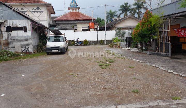 Dijual Tanah Dan 2 Bangunan Kios 1