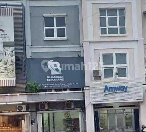 Strategic Commercial Property Near Majapahit Street, Suitable for Business 2