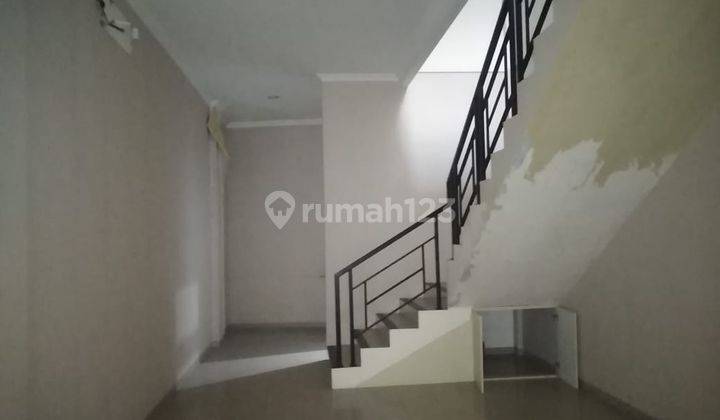 Jual / Sewa Ruko Strategis Tengah Kota Di Mt. Haryono 2