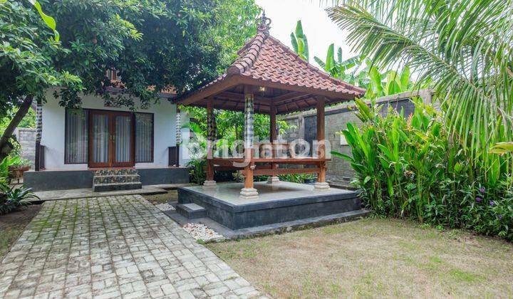 VILLA CANTIK VIEW BUKIT BATU KURSI DI PEMUTERAN GEROKGAK 1