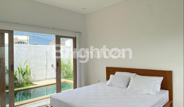 Private Villa Minimalis Tumbak Bayuh – Rooftop View & Pool, Akses Mobil, Siap Huni!