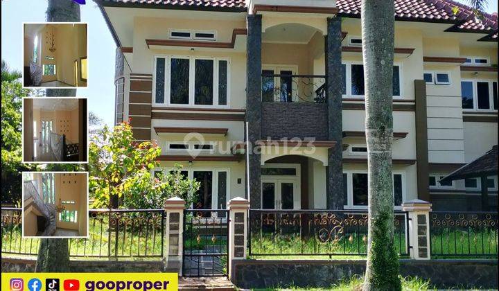 Rumah Mewah 2 Lantai Dalam Komplek Elit, Hook, Malang Kota 1