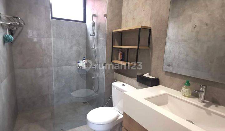  Lloyd Alam Sutera Apartemen 2 Kamar Tidur Furnished 2