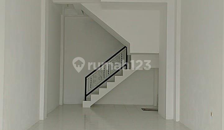 Shop House in the Heart of Tangerang City, Very Affordable Price and Busy Location