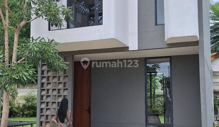 Rumah 2 Lantai Mewah Cluster Nerin Giantara 1