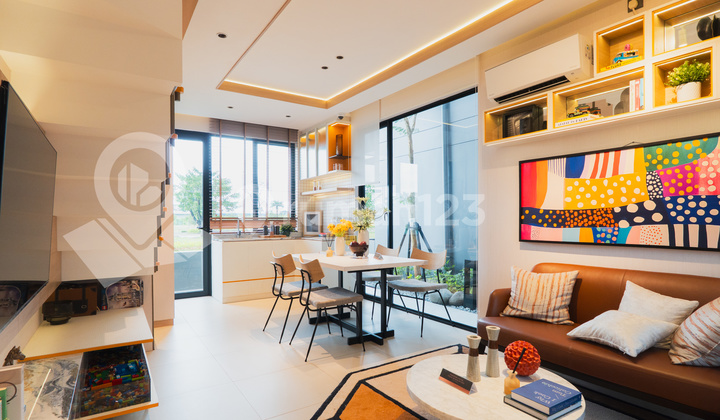 TERBARU! Rumah Murah Dengan Backyard & Balkon Lokasi Strategis  Dekat Gading 