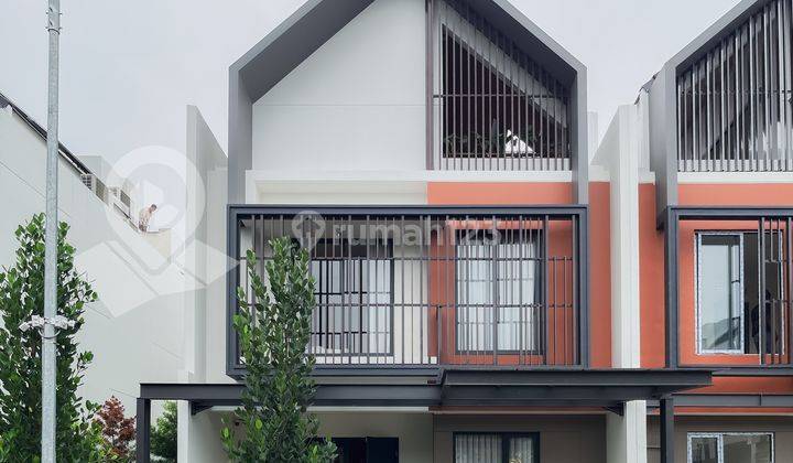 Rumah 3 Lantai Dengan Attic Room, Harga Menarik, Kualitas Terbaik 1