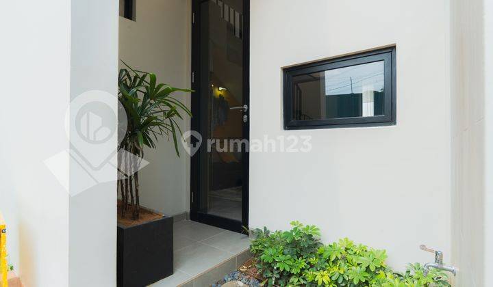 Rumah Modern Minimalis 2 Lantai Dengan Design Stylish 2