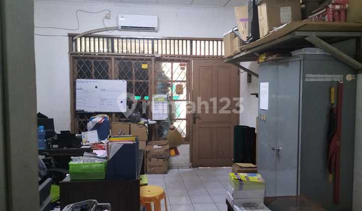 Dijual Rumah Tua di Pasar Baru Jakarta Dijual Rumah Tua di Pasar Baru Jakarta
