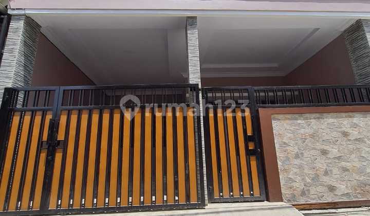 For Sale Ready-to-Occupy House in Poris Cipondoh For Sale Ready-to-Occupy House in Poris Cipondoh