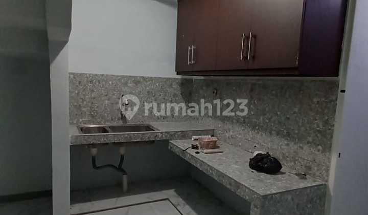 For Rent: Clean, Ready-to-Live-In House in Taman Palem, West Jakarta