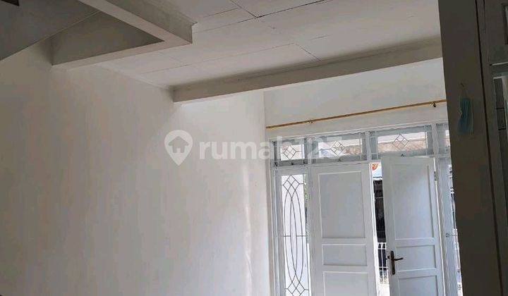 Dijual Rumah SHM di Taman Palem