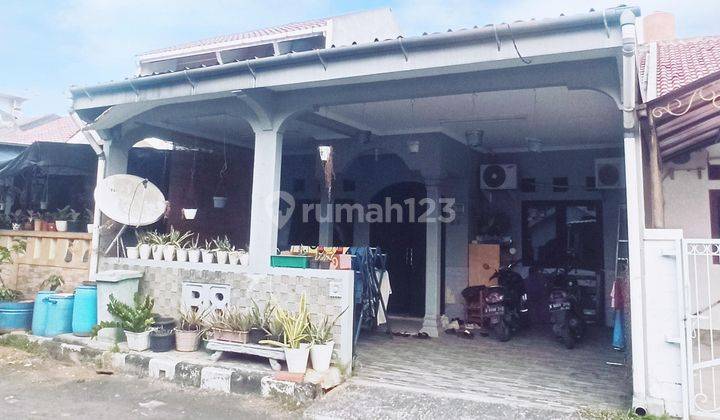 Dijual cepat rumah second siap huni di dalam perumahan di Tanah baru, Beji depok 1