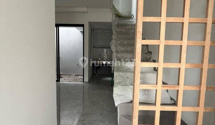 Jual Rumah Tingkat Baru di Kedaung Sawangan Depok 2