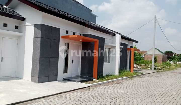 For Sale House in Naranja Residence Gentan Ready to Occupy 2