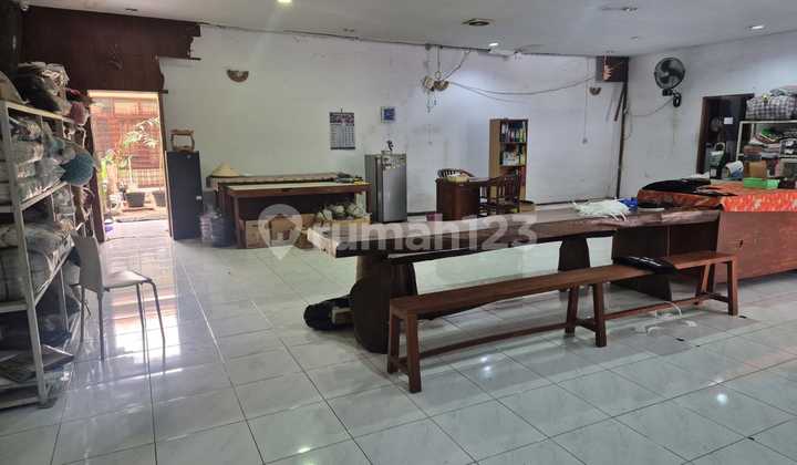 Dijual Ruko Strategis di Pusat oleh2 Kalilarangan Solo