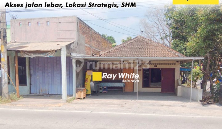 House for Sale Ready to Use on Jl Adi Sumarmo Colomadu House for Sale Ready to Use on Jl Adi Sumarmo Colomadu
