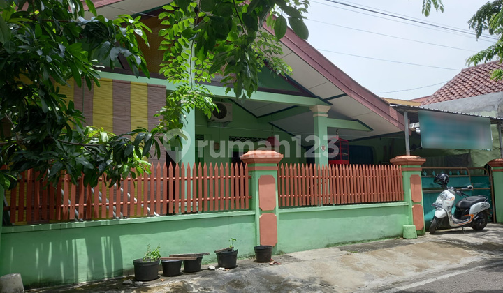 Rumah di Tanggulsari Banjarsari Solo kondisi terawat 1