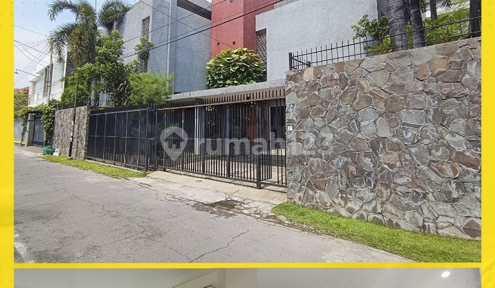Dijual Rumah di Gajahan Pasar Kliwon, Mewah Terawat