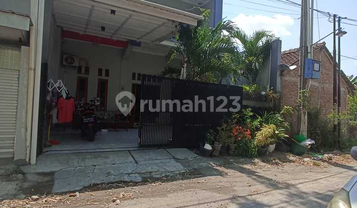 Rumah bagus di Bulakrejo Sukoharjo tingkat 2 lantai Rumah bagus di Bulakrejo Sukoharjo tingkat 2 lantai
