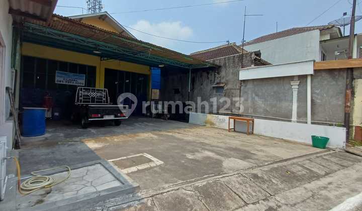 Dijual Gudang di Mojosongo Jebres, Bersih Siap Pakai