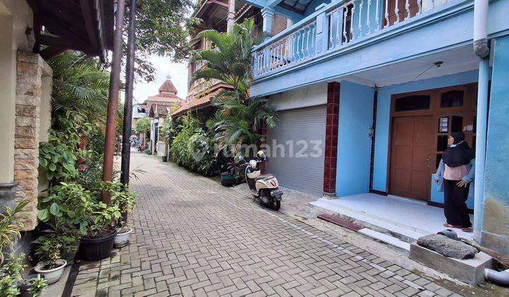 Rumah Pasar Kliwon, Solo Terenovasi Unfurnished di Kontrakan SHM 2