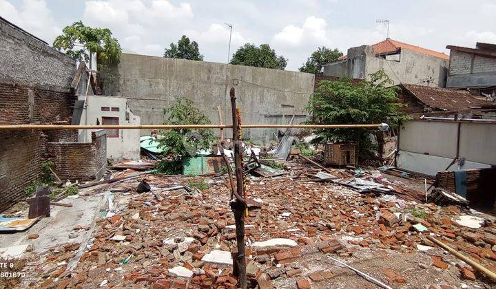 Tanah di Jln.cokrobaskoro V Puspan Tipes Serengan Surakarta Kota Solo








, Surakarta SHM 316 m² 1