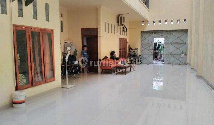 Rumah 2 Lantai Sudah Renovasi Unfurnished HGB di Jln Lawu Karanganyar, Karanganyar 2