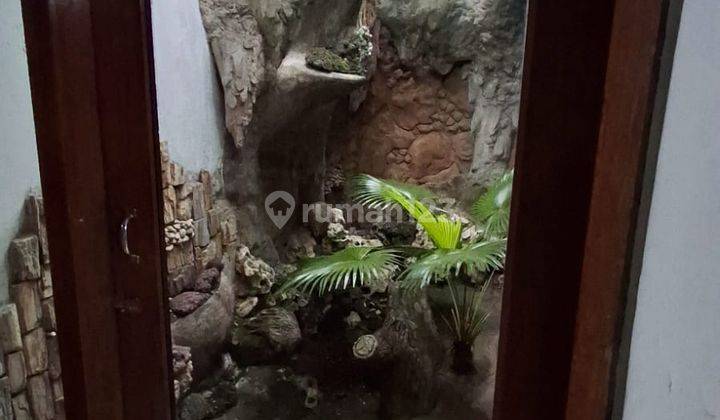 Rumah Pasar Kliwon, Solo Unfurnished Butuh Minim Renovasi 2