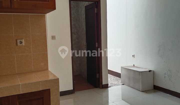 Dijual Rumah Siap Huni di Tengah Kota Solo 2