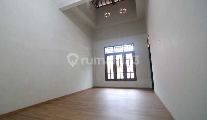 Dijual Rumah 2 Lantai Siap Pakai di Tengah Kota Solo 2