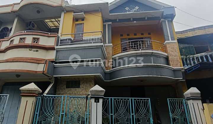 Dijual Rumah 2 Lantai di Pusat Kota Solo
