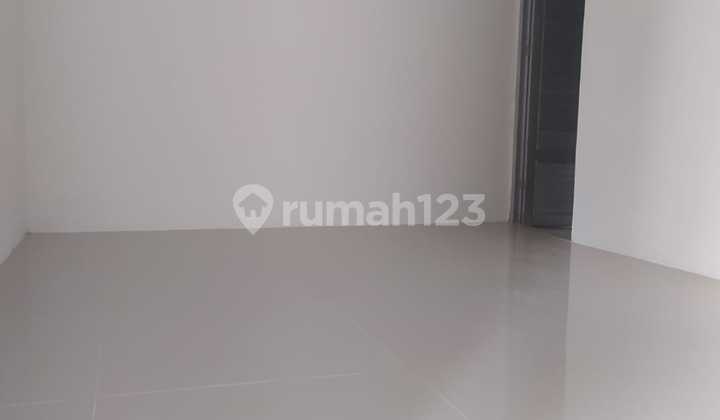 Dijual Rumah Baru Siap Pakai di Laweyan Solo 2