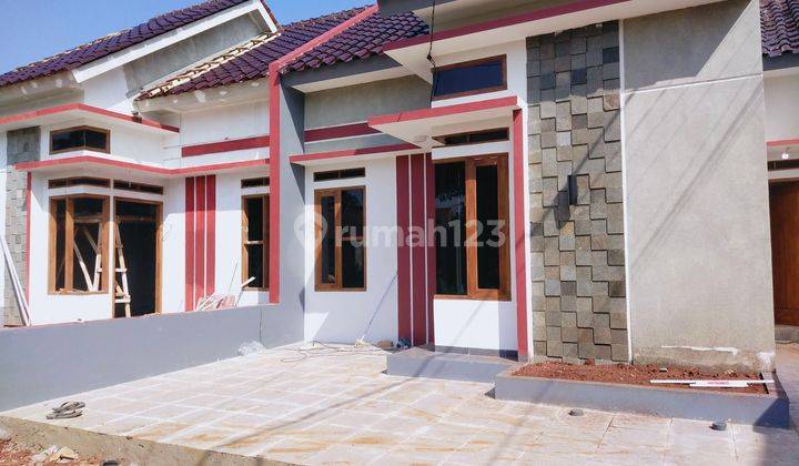 Rumah dengan 3 kamar tidur ready stok KPR DP 0% SHM diepok 1