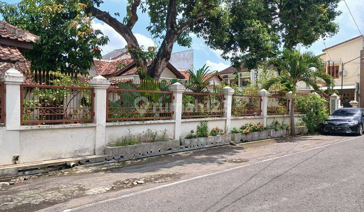 RUMAH ASRI NYAMAN DEKAT HOTEL SUNAN SOLO 2