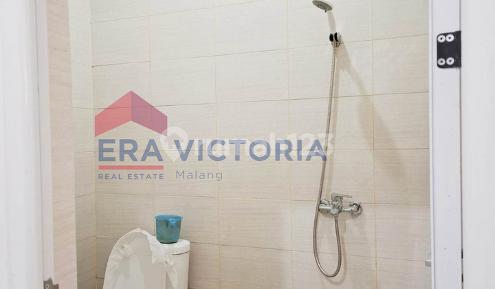 3-Story House Near Pasar Besar Area Jodipan, Suitable for Business/Office 3-Story House Near Pasar Besar Area Jodipan, Suitable for Business/Office