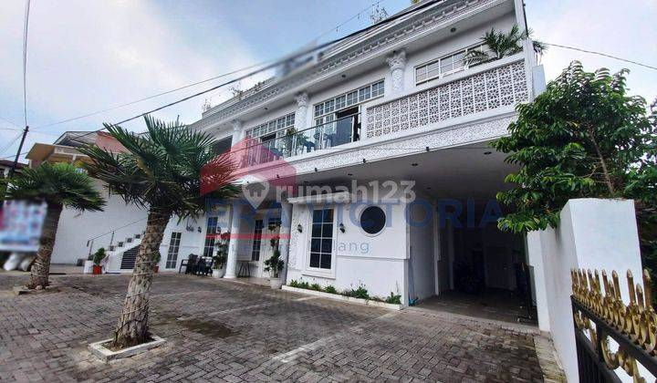 DIJUAL Villa 4 menit ke Alun-alun Batu Cocok untuk Bisnis Kuliner  2