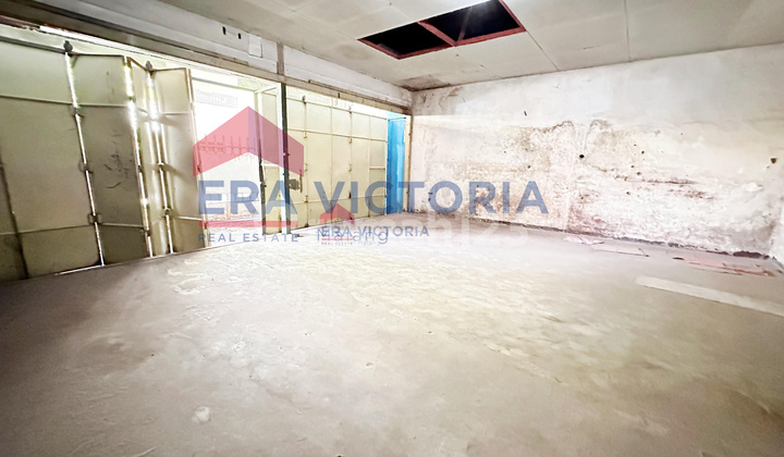 For Rent Strategic Building Near Main Road & Busy Area of Malang City 2