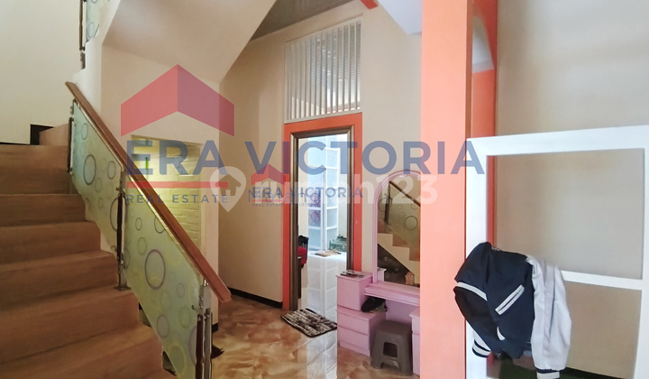 Densely Populated Location Near Campus & Market Potential for Ideal Boarding and Residence Densely Populated Location Near Campus & Market Potential for Ideal Boarding and Residence