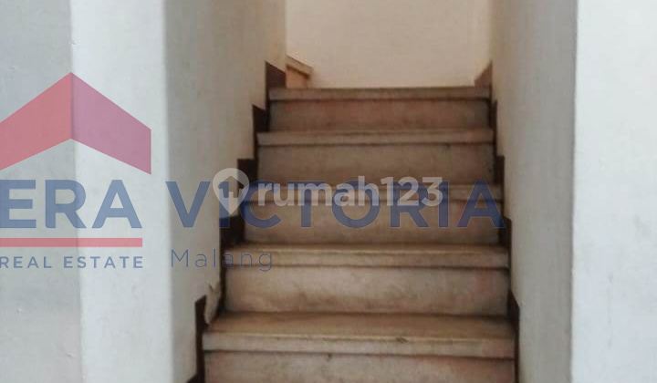 Rare! 18-Room Boarding House Near ABM, Ready to Continue Business. 2