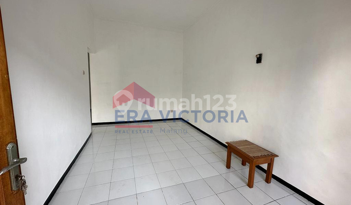 Rumah Terawat Siap Huni Dekat Kuliner Sulfat Akses Mudah Tengah Kota  2