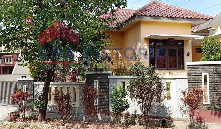 Rumah Jual di Perum Besar Daerah Dieng Akses Jalan Depan Lebar  2