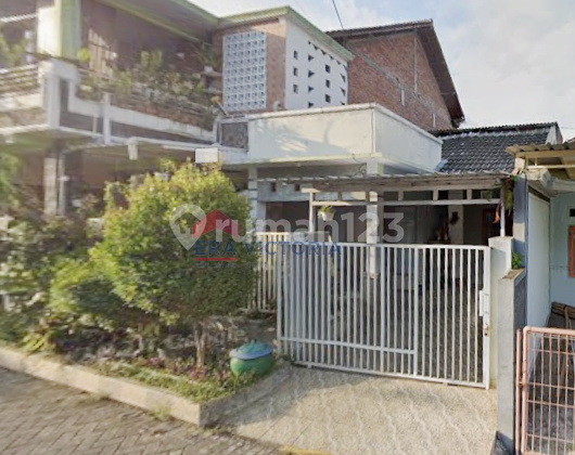 Hunian Tenang & Nyaman Dekat KEK Singhasari Rumah Full Bangunan Cocok untuk Keluarga