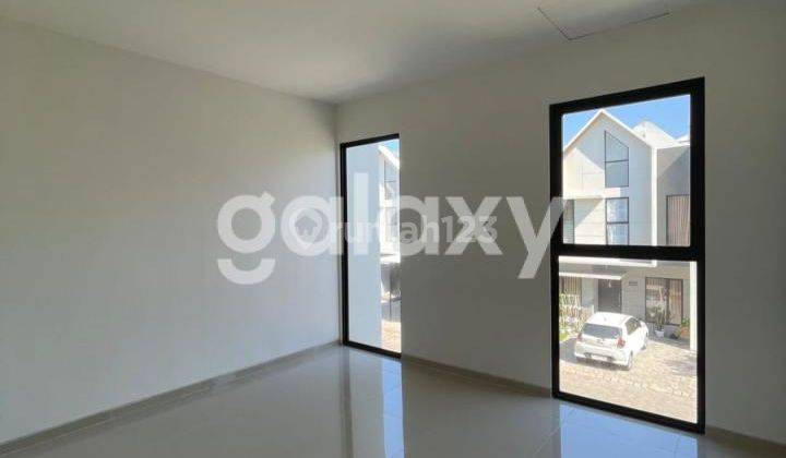 Disewakan Cepat Rumah Baru Eastern Park Sukolilo Dkt Pakuwon City 1