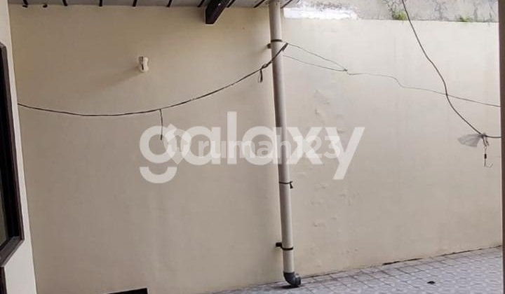 For Rent Ready-to-Occupy House in Rungkut Mapan For Rent Ready-to-Occupy House in Rungkut Mapan